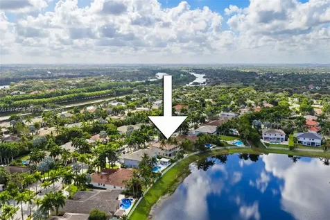 1537 Victoria Isle Way Weston FL 33327