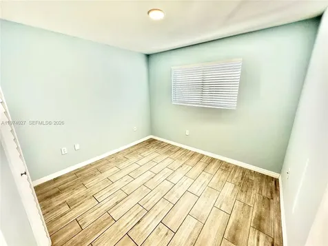251 W Palm Circle W Pembroke Pines FL 33025