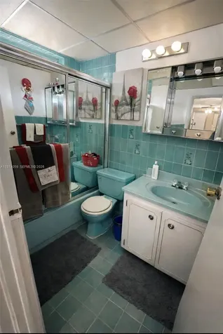 2760 NW 4th Terrace Miami FL 33125