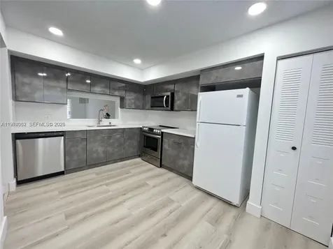 1001 SW 128 Terrace Pembroke Pines FL 33027