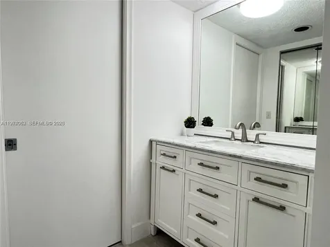 1001 SW 128 Terrace Pembroke Pines FL 33027