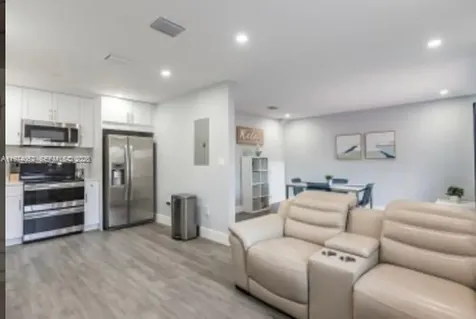 7125 NW 173rd Drive Hialeah FL 33015