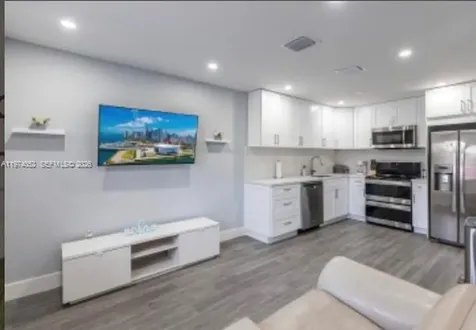 7125 NW 173rd Drive Hialeah FL 33015