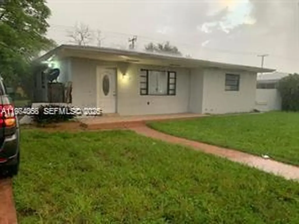 121 NW 188th Street Miami Gardens FL 33169