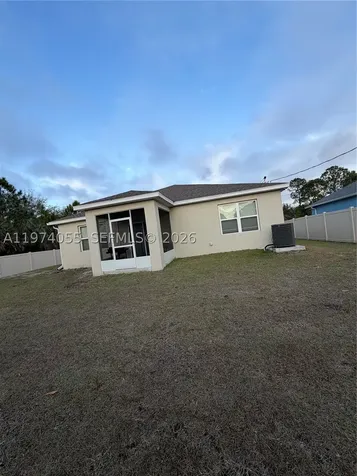 383 Hanford Road SW Palm Bay FL 32809