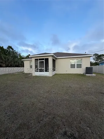 383 Hanford Road SW Palm Bay FL 32809