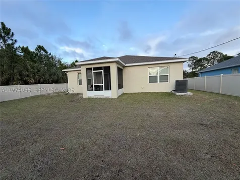 383 Hanford Road SW Palm Bay FL 32809
