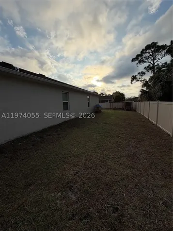 383 Hanford Road SW Palm Bay FL 32809