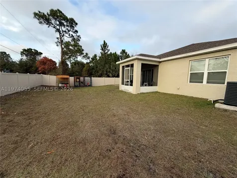 383 Hanford Road SW Palm Bay FL 32809