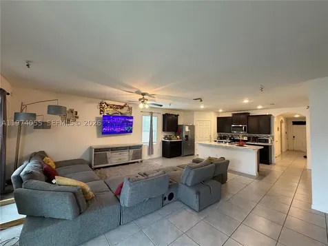 383 Hanford Road SW Palm Bay FL 32809