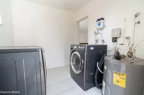 1090 NW 197th Terrace Miami Gardens FL 33169