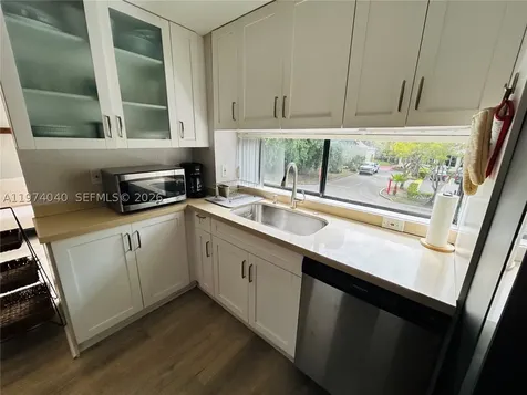 17021 N Bay Road Sunny Isles Beach FL 33160