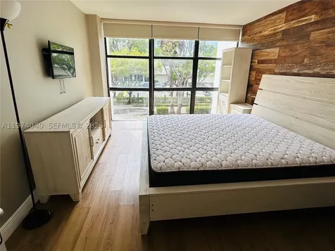 17021 N Bay Road Sunny Isles Beach FL 33160