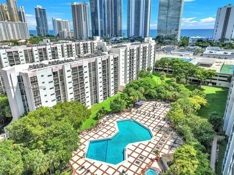 17021 N Bay Road Sunny Isles Beach FL 33160