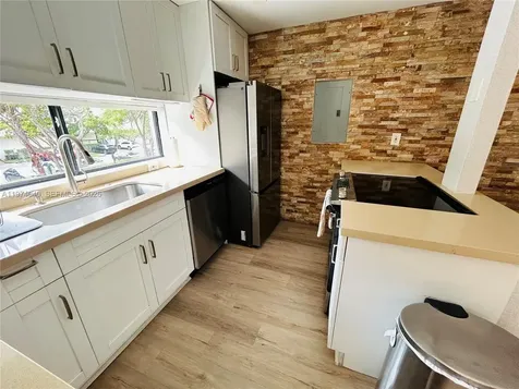 17021 N Bay Road Sunny Isles Beach FL 33160