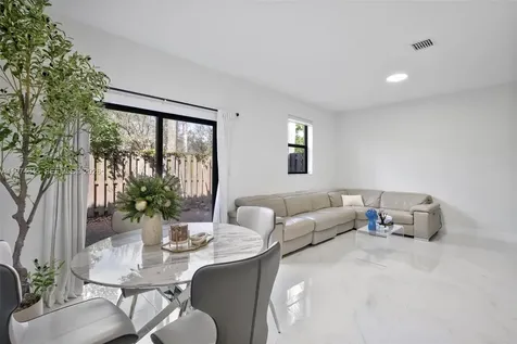178 SE 33rd Terrace Homestead FL 33033