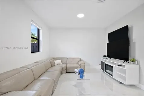 178 SE 33rd Terrace Homestead FL 33033