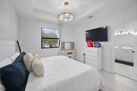 178 SE 33rd Terrace Homestead FL 33033