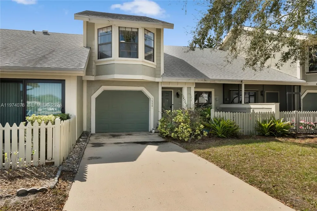 1550 SE Dewberry Court Port St. Lucie FL 34952