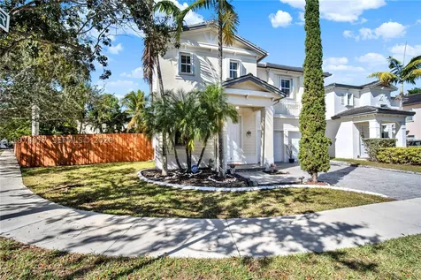 144 NE 32nd Terrace Homestead FL 33033