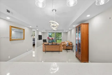 811 S Hollybrook Drive Pembroke Pines FL 33025