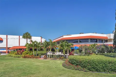 811 S Hollybrook Drive Pembroke Pines FL 33025