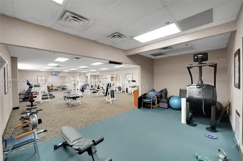 811 S Hollybrook Drive Pembroke Pines FL 33025