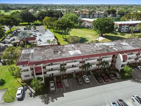 811 S Hollybrook Drive Pembroke Pines FL 33025