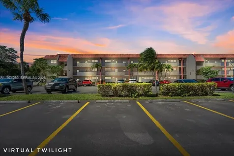 811 S Hollybrook Drive Pembroke Pines FL 33025