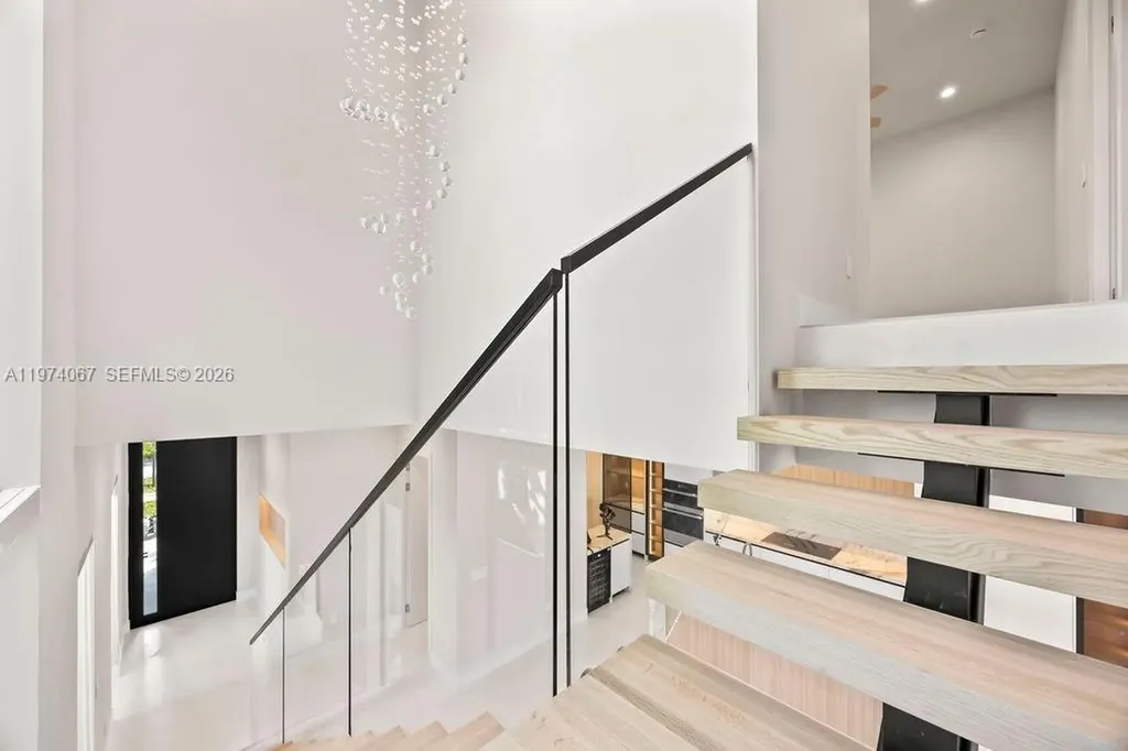 1135 NE 11th Avenue Fort Lauderdale FL 33304