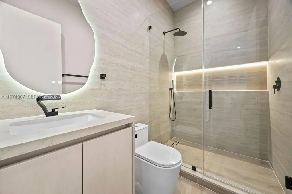 1135 NE 11th Avenue Fort Lauderdale FL 33304