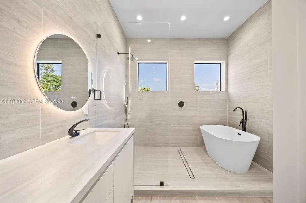 1135 NE 11th Avenue Fort Lauderdale FL 33304