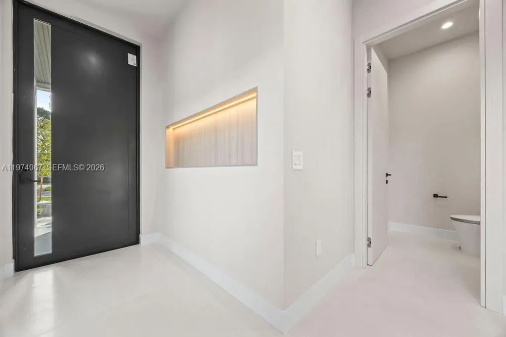 1135 NE 11th Avenue Fort Lauderdale FL 33304