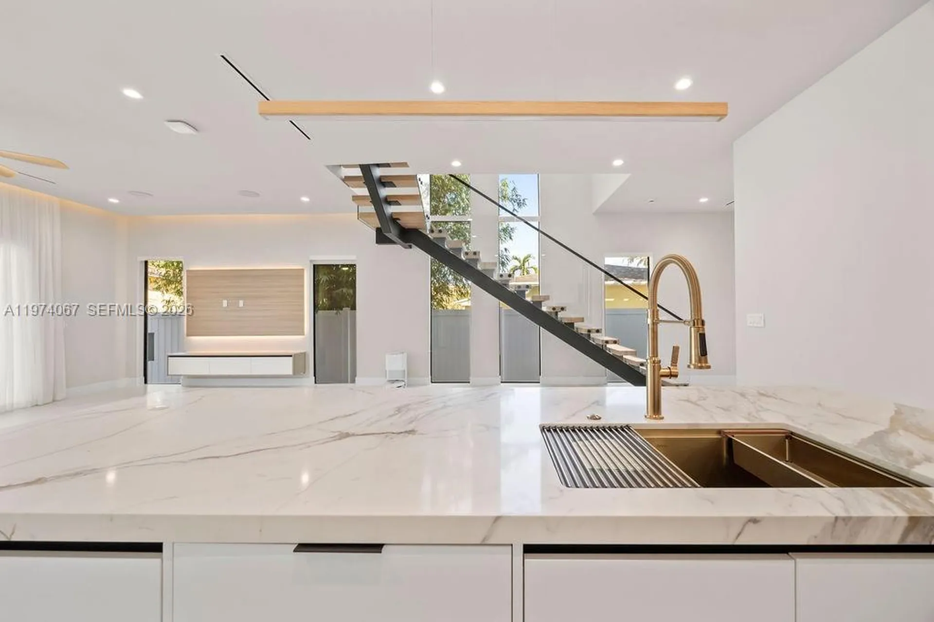 1135 NE 11th Avenue Fort Lauderdale FL 33304