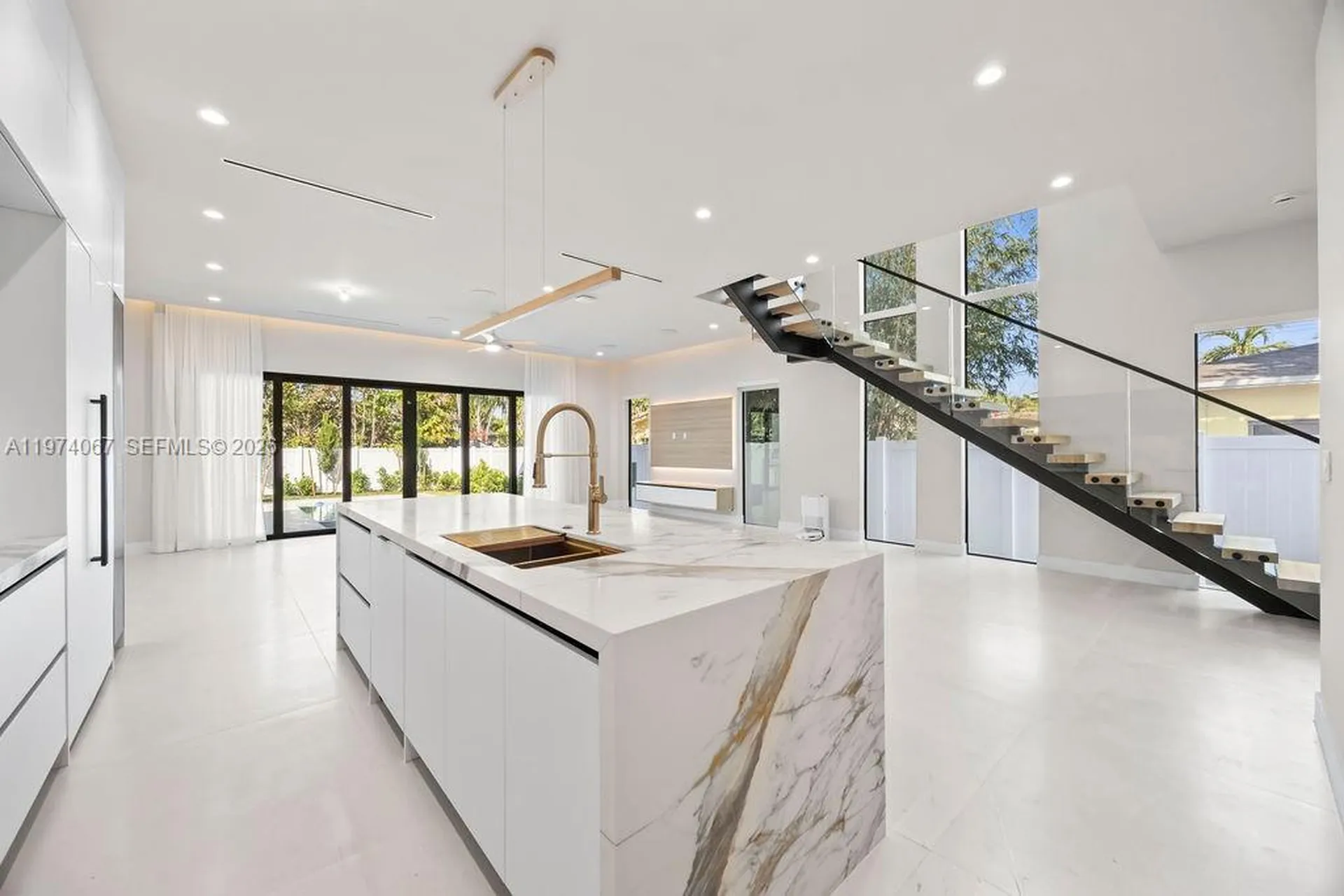 1135 NE 11th Avenue Fort Lauderdale FL 33304