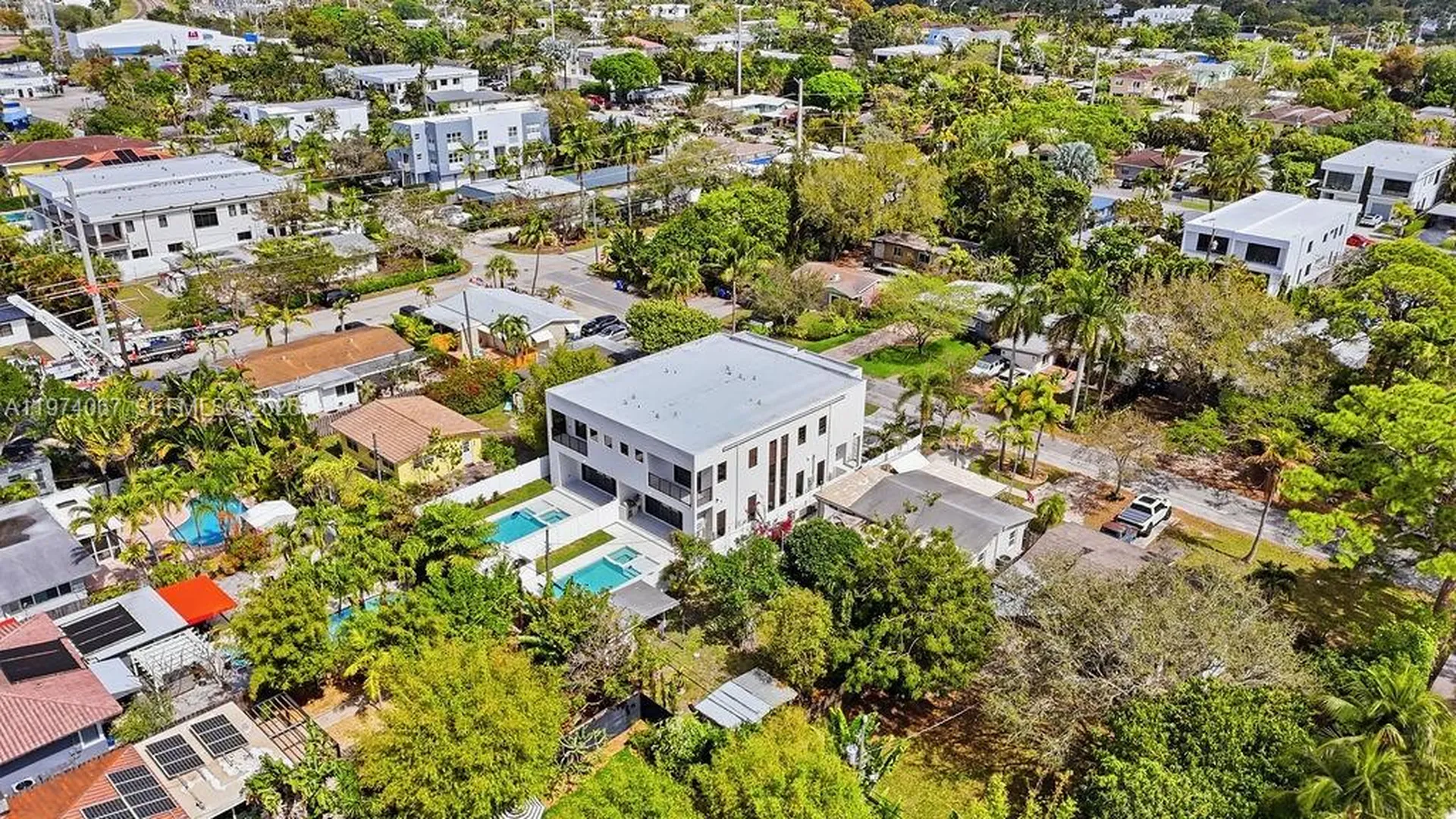 1135 NE 11th Avenue Fort Lauderdale FL 33304