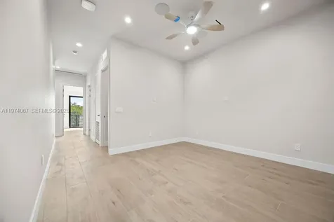 1135 NE 11th Avenue Fort Lauderdale FL 33304