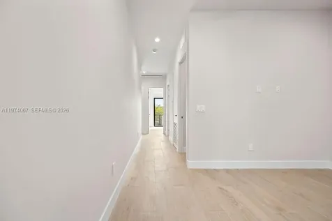 1135 NE 11th Avenue Fort Lauderdale FL 33304