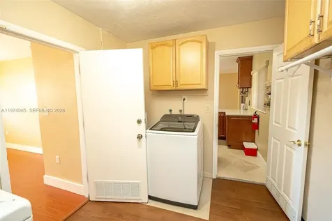4600 SW 104th Avenue Miami FL 33165