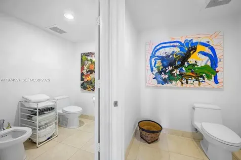 3201 NE 183 Aventura FL 33160
