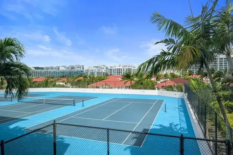 3201 NE 183 Aventura FL 33160