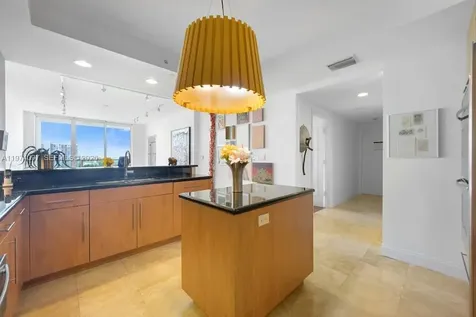 3201 NE 183 Aventura FL 33160