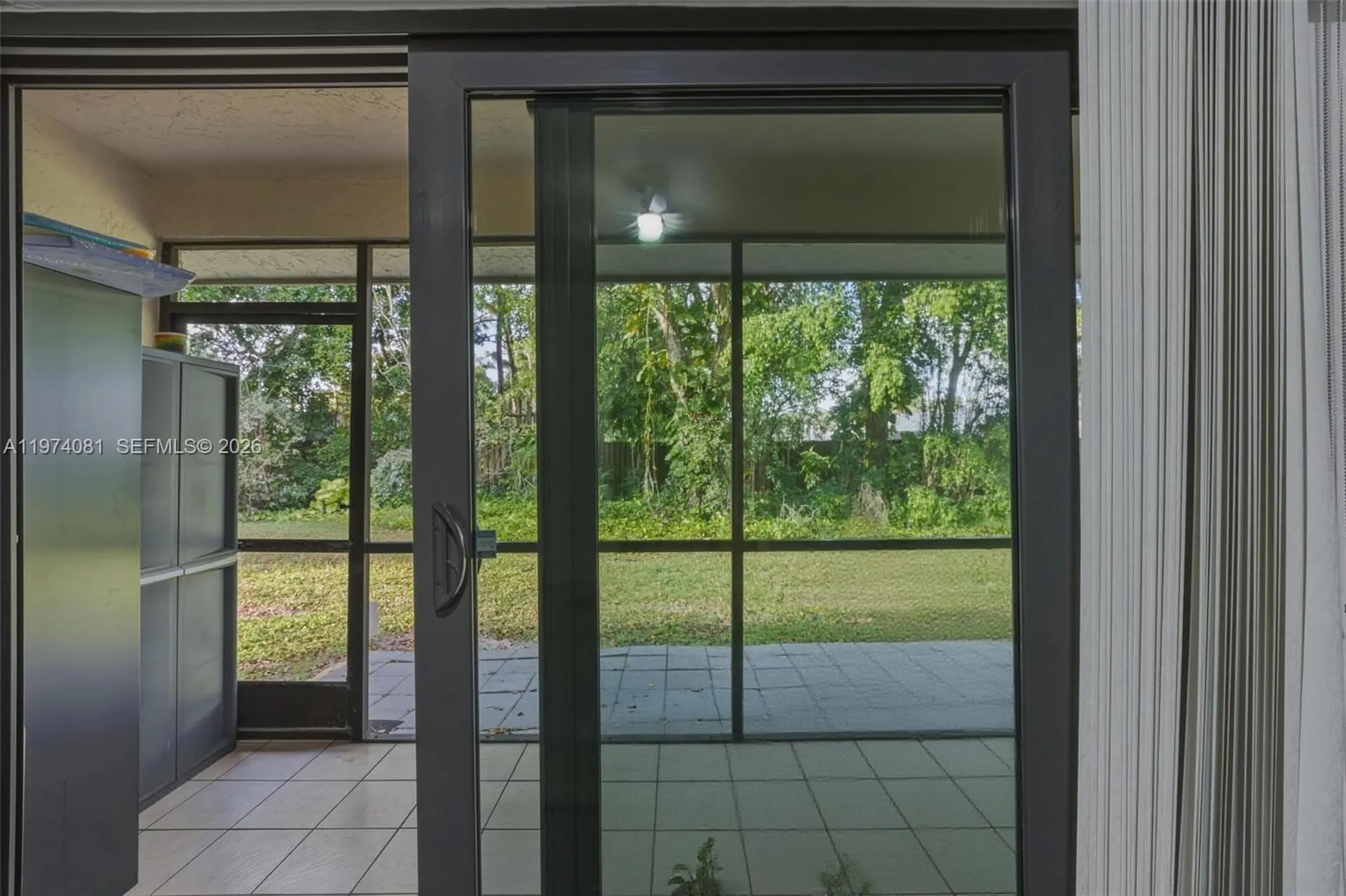 9853 Riverside Drive Coral Springs FL 33071
