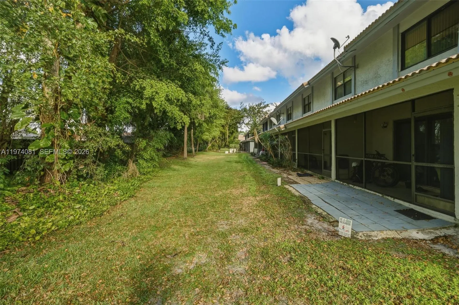9853 Riverside Drive Coral Springs FL 33071