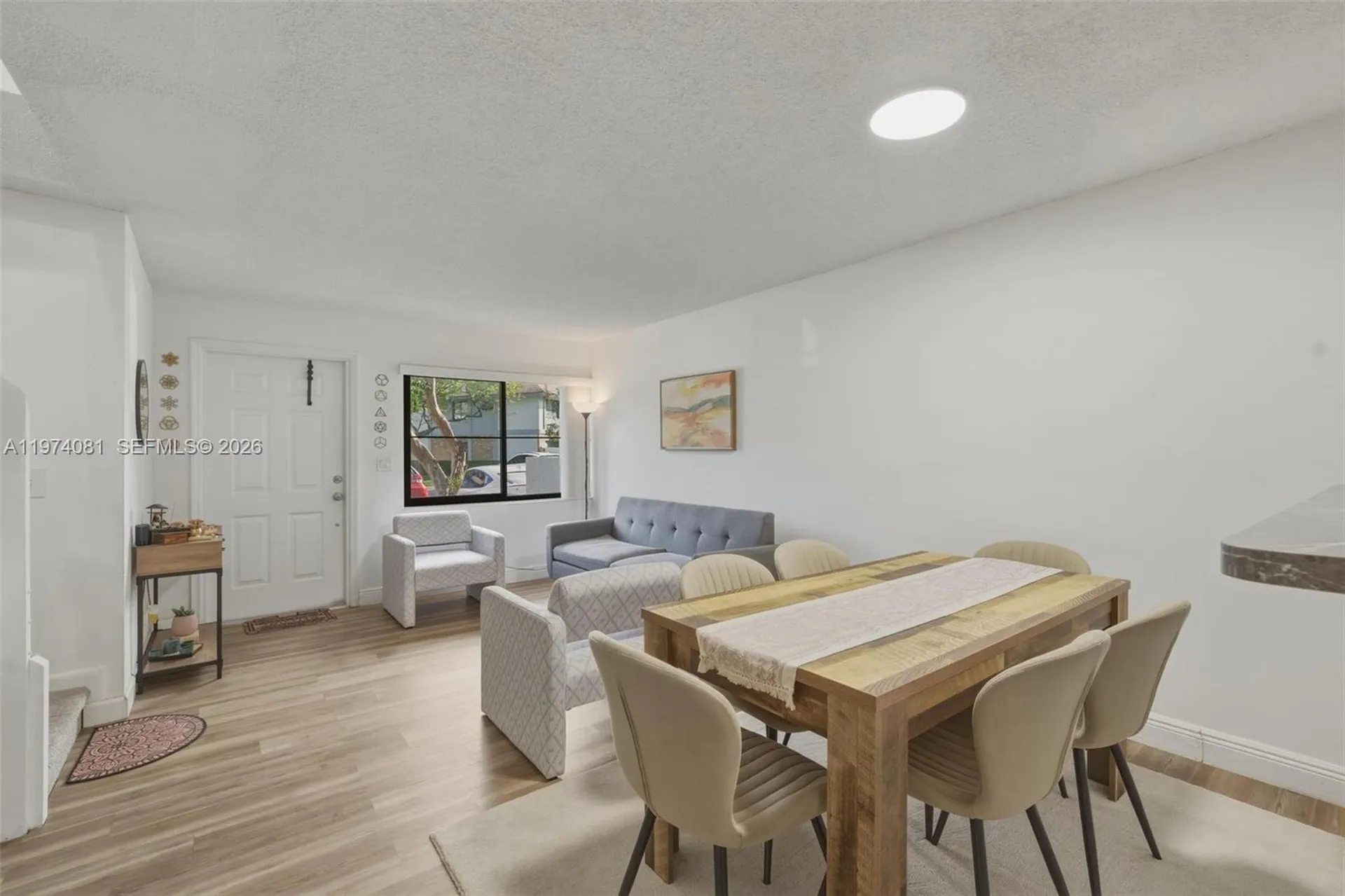 9853 Riverside Drive Coral Springs FL 33071