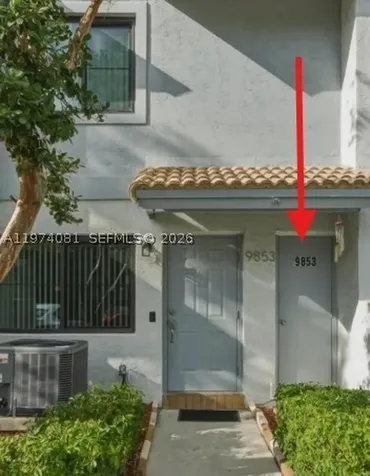 9853 Riverside Drive Coral Springs FL 33071