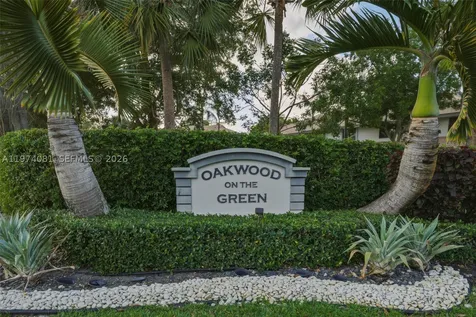 9853 Riverside Drive Coral Springs FL 33071