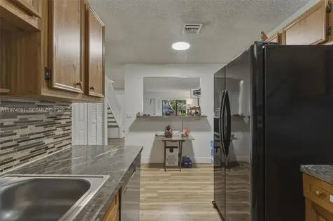 9853 Riverside Drive Coral Springs FL 33071