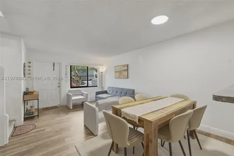 9853 Riverside Drive Coral Springs FL 33071