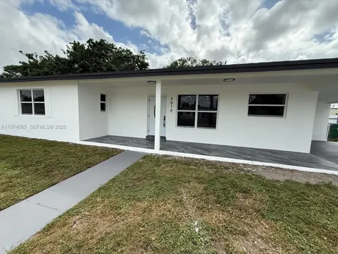 3010 NW 186th Terrace Miami Gardens FL 33056